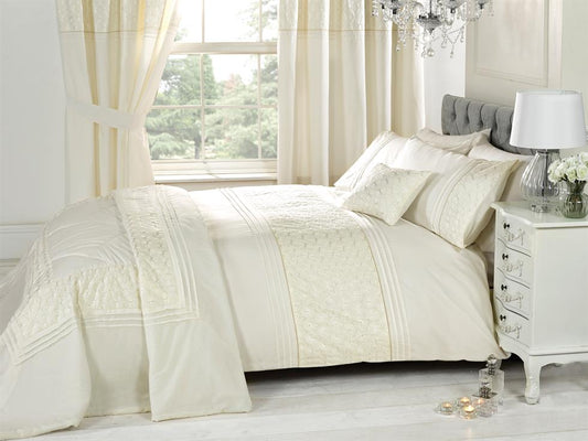Everdean Luxury Bedding Set Cream