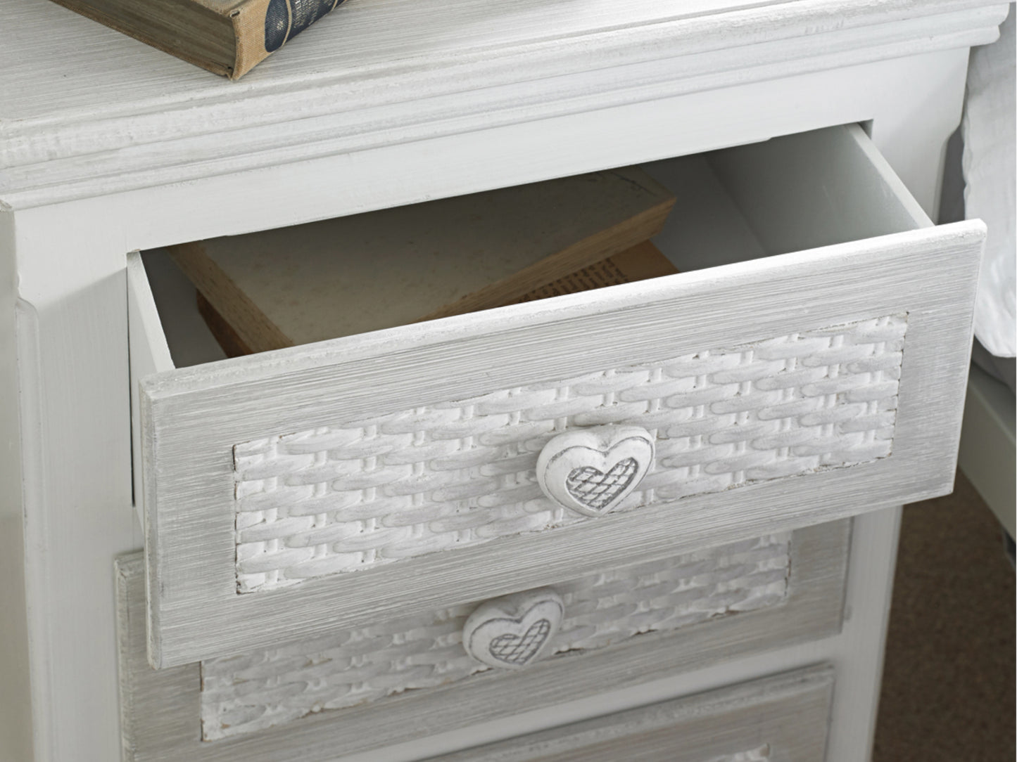 Brittany Shabby Chic Lattice Bedroom Furniture