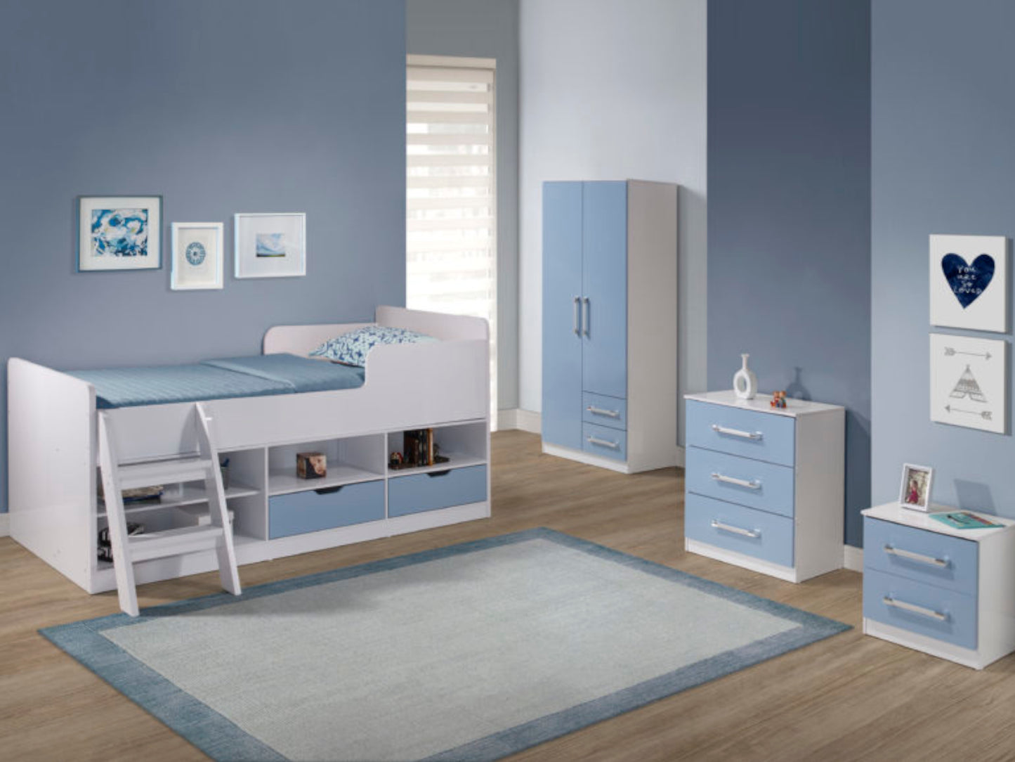 Jaspa Bedroom Set in Blue