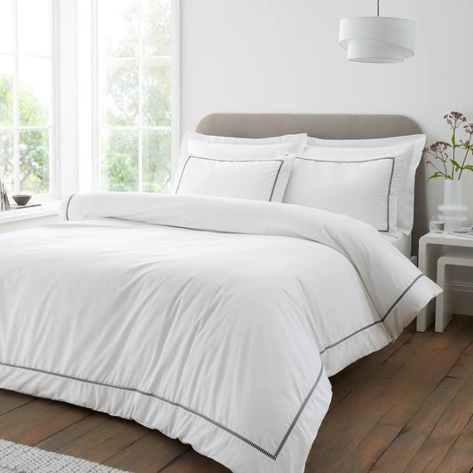 Bianca Contrast Trim Duvet Set | White & Black