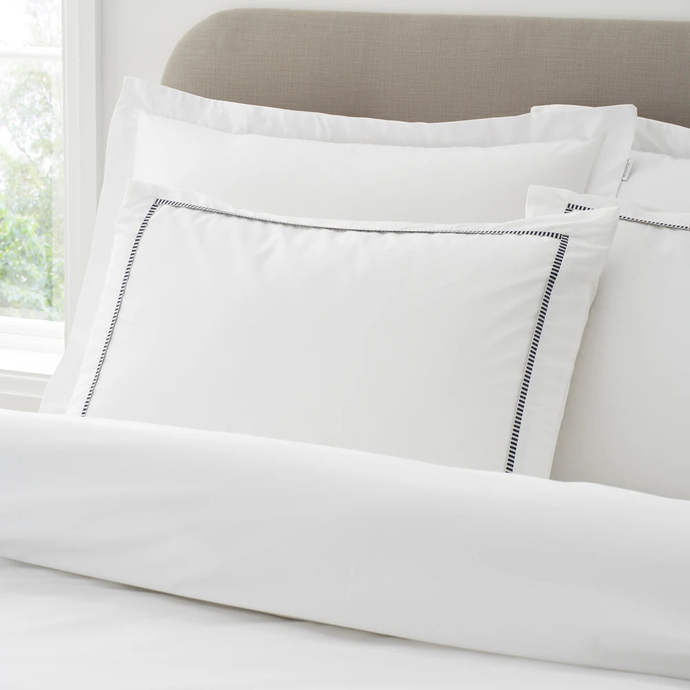 Bianca Contrast Trim Duvet Set | White & Black