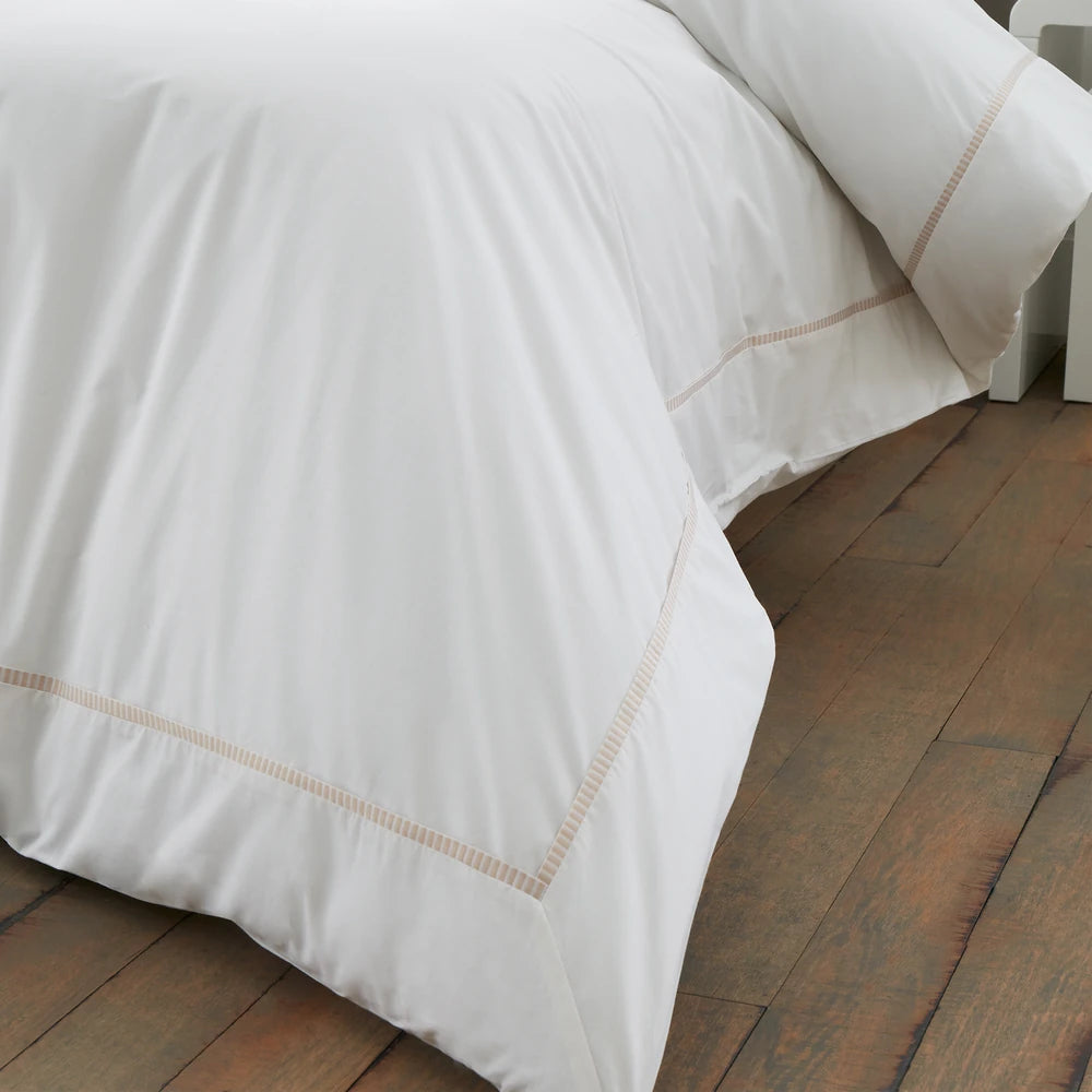 Bianca Contrast Trim Duvet Set | White & Natural
