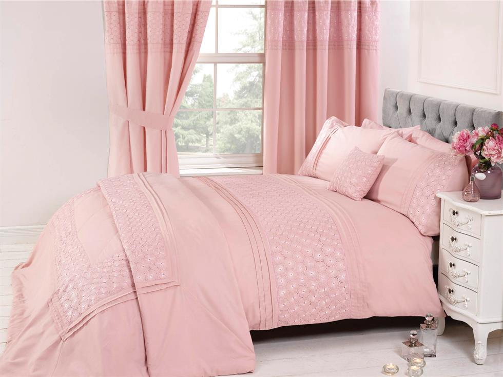 Everdean Luxury Bedding Set Pink
