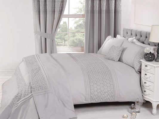 Everdean Luxury Bedding Set Silver