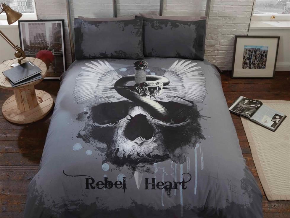 Rebel Heart Bedding Set Multi