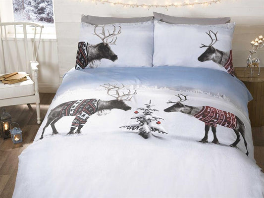 Reindeer Jumpers Festive Bedding Set Multi