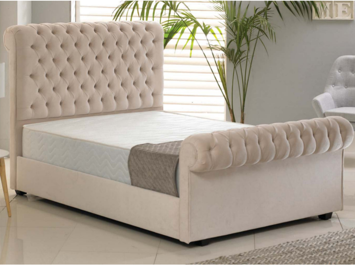 Windsor Luxury Bed Frame in Hercules Ivory
