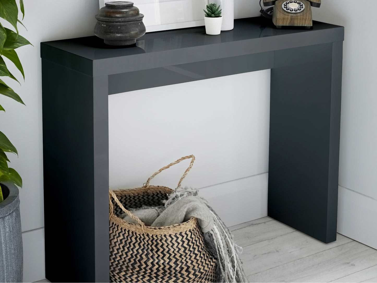 Puro Console Table in Charcoal