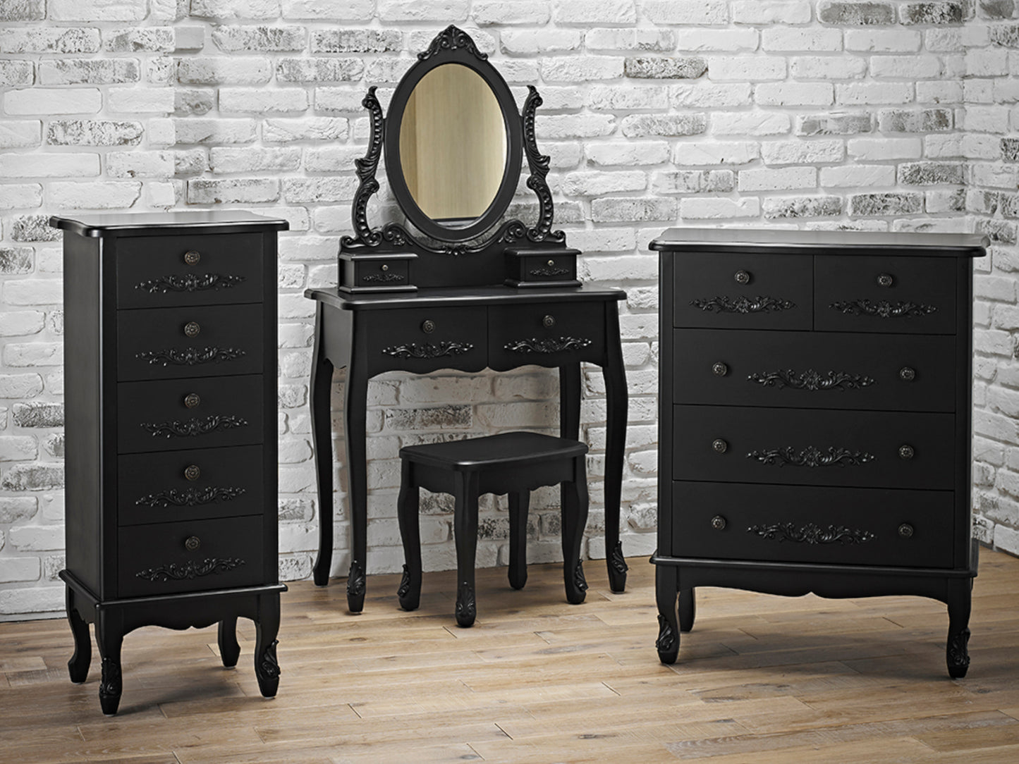 Antoinette Bedroom Furniture in Black