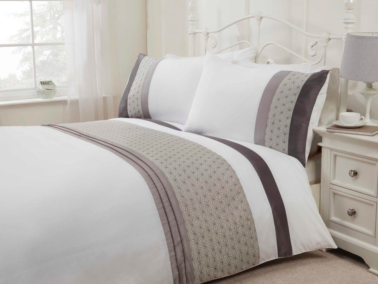 Anise Luxury Bedding Set Silver